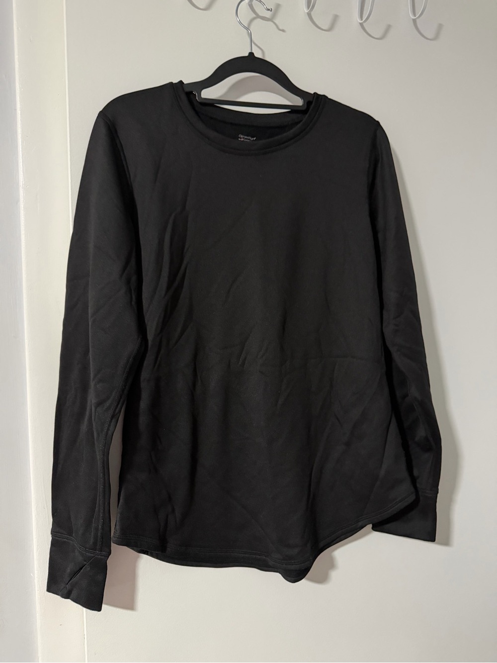 Men's Black Long-Sleeve Crewneck Shirt